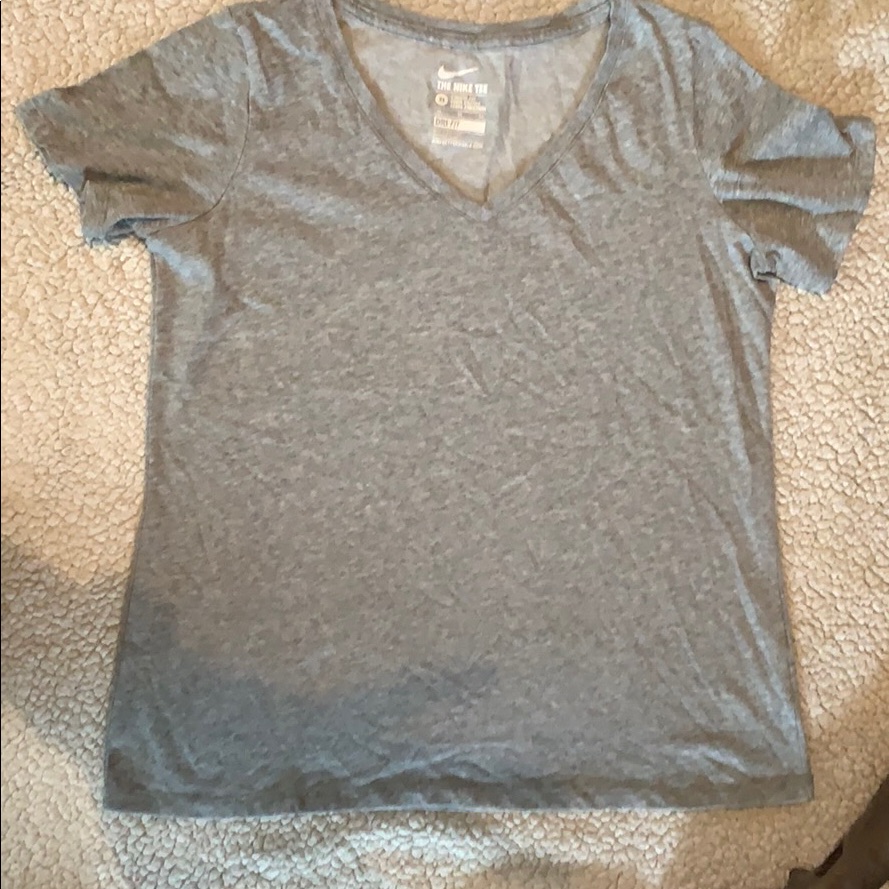 Nike  The Nike Tee